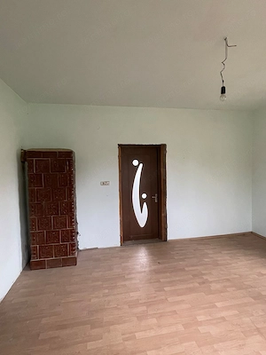 COMISION 0 | Casă cu teren 2.850 mp | Utilități trase | Tomnatic - imagine 7