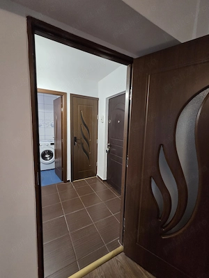 Inchiriere apartament 1 Cam. cf.1 decomandat mobilat si utilat in Zona Garii  str. I.C Bratianu  - imagine 11