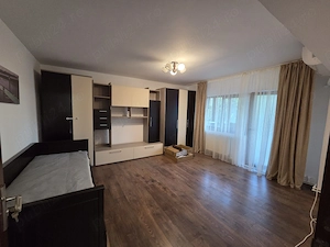 Inchiriere apartament 1 Cam. cf.1 decomandat mobilat si utilat in Zona Garii  str. I.C Bratianu  - imagine 2