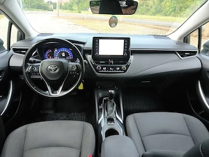 Toyota Corolla 1.5 Benzina   Scaune Incalzite   Automat   Lane assist   CarPlay   Distronic   Euro 6 - imagine 7