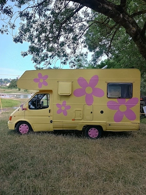 Autorulotă întreținută și dotată model Ford transit - imagine 2