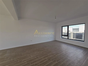 Vila individuala- 450mp teren- 4 camere- beci- Geamuri tripan - imagine 3
