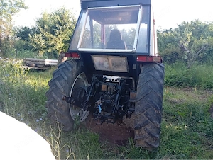 Vând Tractor UTB  tip U642DT în patru cilindri - imagine 5