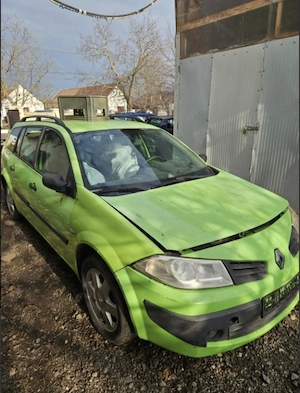 Dezmembrez Renault Megane 1.5 DCI