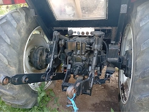 Vând Tractor UTB  tip U642DT în patru cilindri - imagine 4