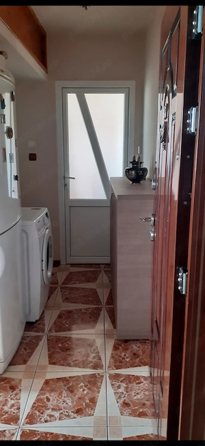  Vând ap 2 camere,  confort 2 Ploiești  . - imagine 2