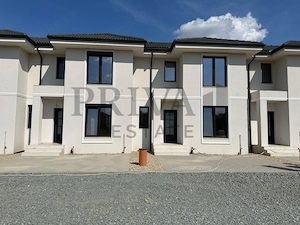 Casa insiruita, bucatarie inchisa, 3 camere, 2 bai, Giroc - imagine 3