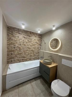 Vand Apartament 3 camere Stefan cel Mare stradal