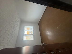 Închiriez apartament cu trei camere în Ștei  - imagine 4