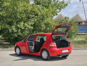 VW Golf 6 1.4TSI TEAM Navigatie ClimaManuala SenzoriParcare CamerăMarșarier Bluethoot CameraDeBord  - imagine 4
