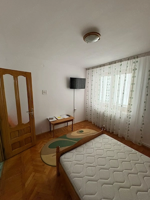 Închiriere apartament cu 2 camere - imagine 5