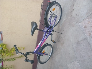 Vând bicicleta fete