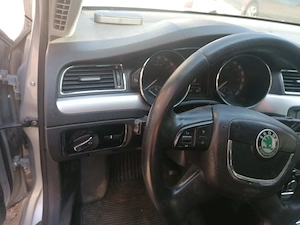 Skoda Superb 2.0 disel an 2013 cutie DSG - imagine 6