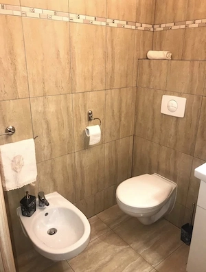 Apartament decomandat 3 camere, 71.86 mp, 2 bai, zona 1 Mai - imagine 15