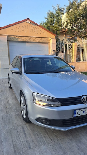 vand vw jetta an 2012 blue motion  - imagine 4