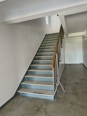 Top M&T Construct is Hiring   Stairwell Painters and Repair Workers - imagine 3