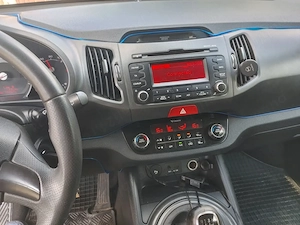 Vând kia sportage 