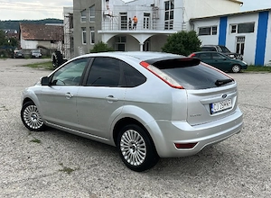 Ford Focus 2. facelift 1.6 Benzina MPI. Clasic an. 2009 inmatriculat RO. - imagine 7