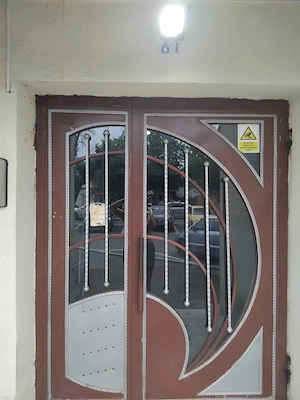 Vand apartament 2 camere, Sector 4, proprietar - imagine 2