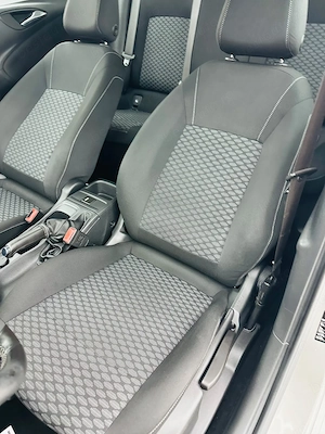 Opel Astra - imagine 19