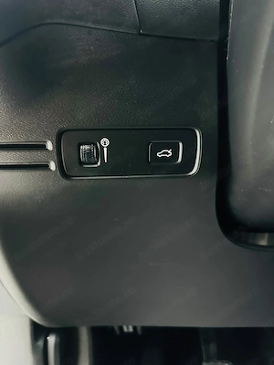 Volvo XC40 - imagine 12