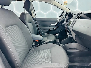Dacia Duster - imagine 17