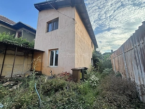 Casa mica de renovat - central