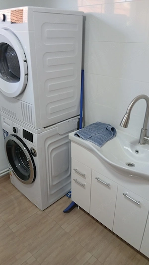 Casa noua, moderna cu garaj - Livadia - imagine 8