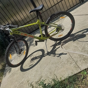 vând bicicleta dhs 2605 nouă