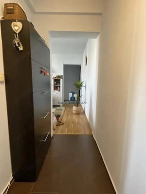 Vanzare Apartament 3 Camere Semidecomandat Berceni-Secuilor - imagine 2