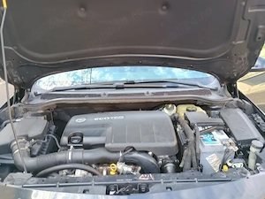 Opel Astra J facelift -1.7 CDTI -2013 - imagine 8