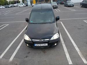 Vând Opel Combo 2006 , 1.7 motorina 249500km, funcțională , întreținută , Preț 2700  negociabil . .  - imagine 1