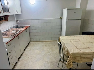 Ofer spre închiriere garsoniera la curte - imagine 4