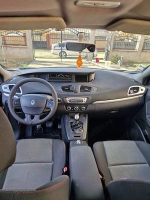 Vand Renault Scenic 2013 1.5dci 110cai import  franța .Nu s au scos numere roșii.intrebari  - imagine 5