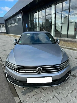 Volkswagen Passat GTE Plug in Hibrid 2020 - imagine 2