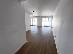 Penthouse 4 cam, terasa 78 mp, La Cheie, Doamna Stanca-Selimbar - imagine 2