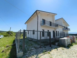 Casa tip duplex