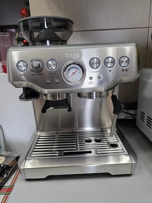 Espressor SAGE barista express