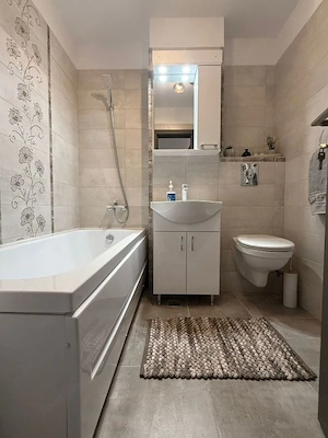 Apartament lux 3 camere,2 băi zona Spitalul Județean - imagine 5