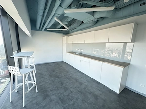 Spatiu birou 200mp Clasa A+ zona ultracentrala - imagine 2