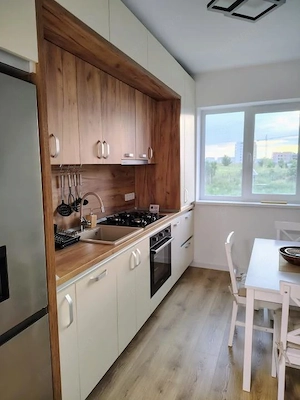 Apartament 3 camere moderne zona Calea Surii Mici - imagine 16