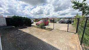 Apartament 2 camere cu curte zona Calea Cisnadiei - imagine 7