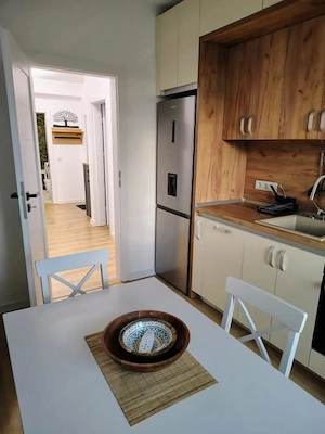Apartament 3 camere moderne zona Calea Surii Mici - imagine 15