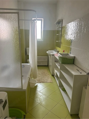 inchiriez apartament la casa - imagine 4