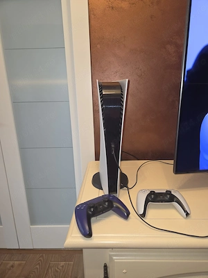 Vand consola playstation 5 digital 