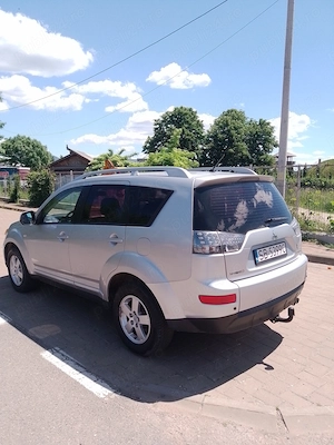 Mitsubishi Outlander 2 tdi 4x2- 4x4 recent adusa in tara - imagine 3