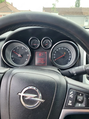 Vân Opel Astra GTC,2,0 diesel 171 cp