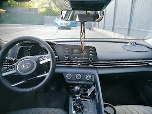 Hyundai elantra cn7  - imagine 4