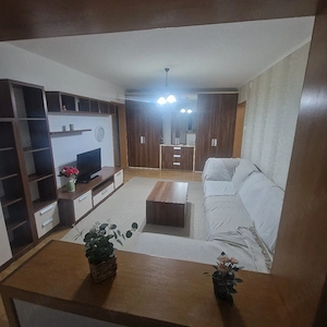 Inchiriez apartament 2 camere metrou Stefan cel Mare