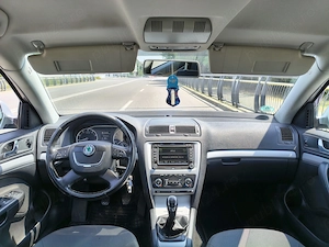 Skoda Octavia 2 facelift benzina  - imagine 5